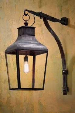 Applique Bronze Montrose Wall