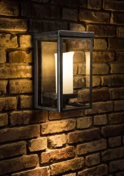 Applique D'extérieur En Fer Forgé Et Verre Clair