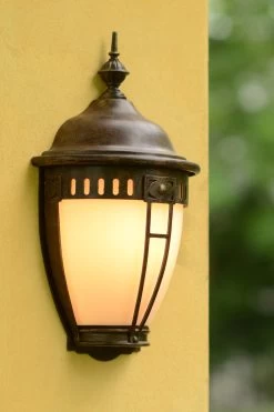 Applique D'extérieure En Verre Opale Et Fer Forgé