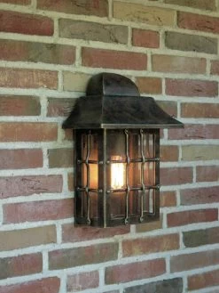 Applique Lanterne En Fer Forgé Patiné Pour L'extérieur