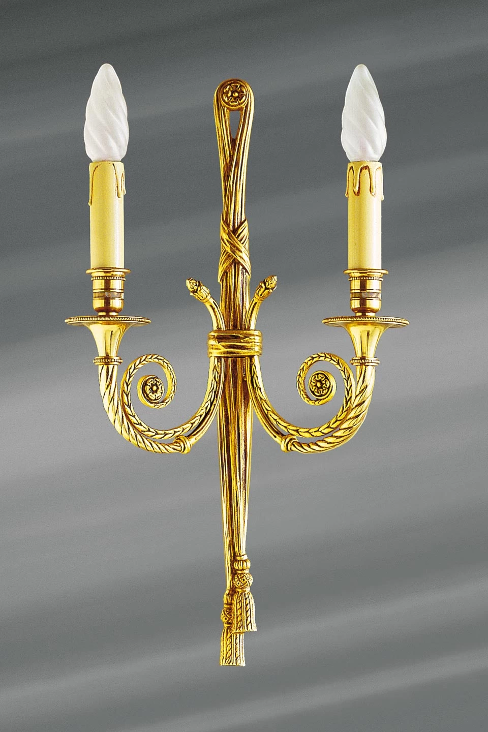 Applique Louis XVI Finition Vieil Or, Double Bougeoir.