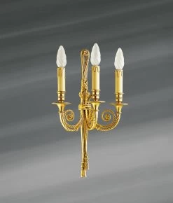 Applique Louis XVI Tressée Et Festonnée En Bronze Massif, Trois Bougeoirs.