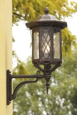 Applique Sur Bras En Fer Forgé D'extérieur