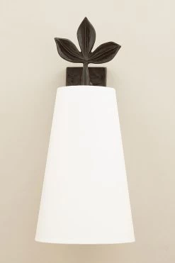 Charmille Applique En Bronze Et Abat-jour Conique Blanc