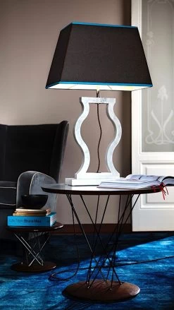 Grande Lampe De Table En Marbre De Carrare Forme Amphore