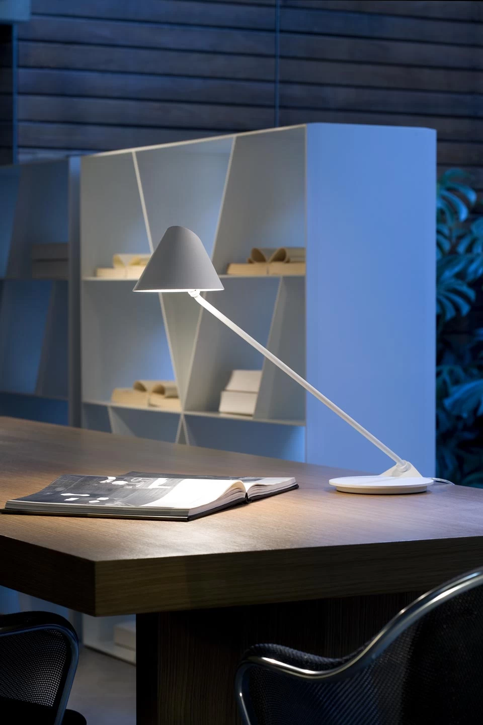 Ginga Lampe De Bureau Inclinable Métal Rouge – Image 3