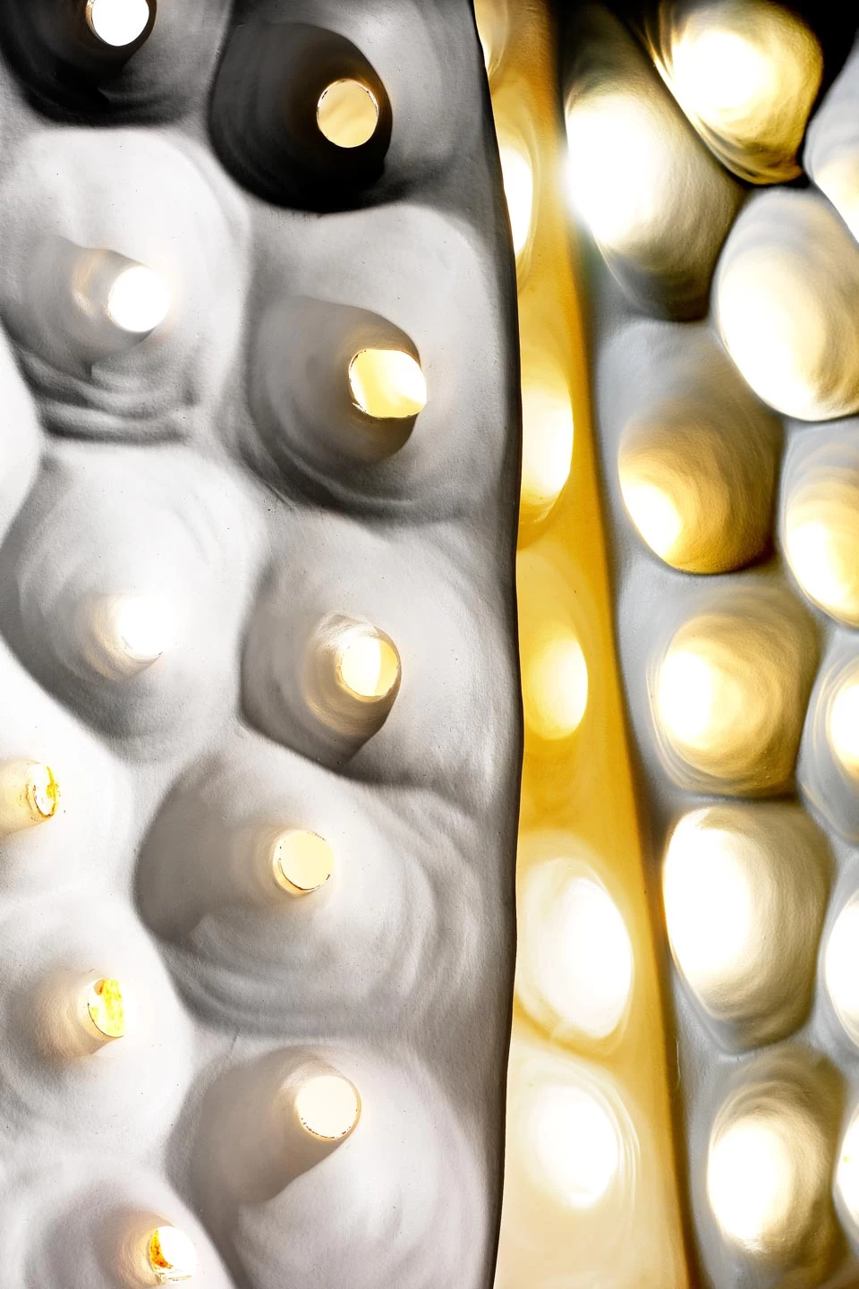 Ares Suspension Céramique Blanche Intérieur Doré – Image 3