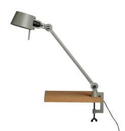 Lampe De Bureau Sur étau Bolt Desk En Métal Grainé Vert Mousse