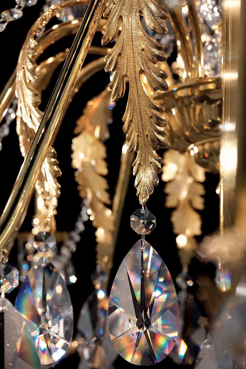 Acantia Grand Lustre 15 Lumières Doré – Image 2