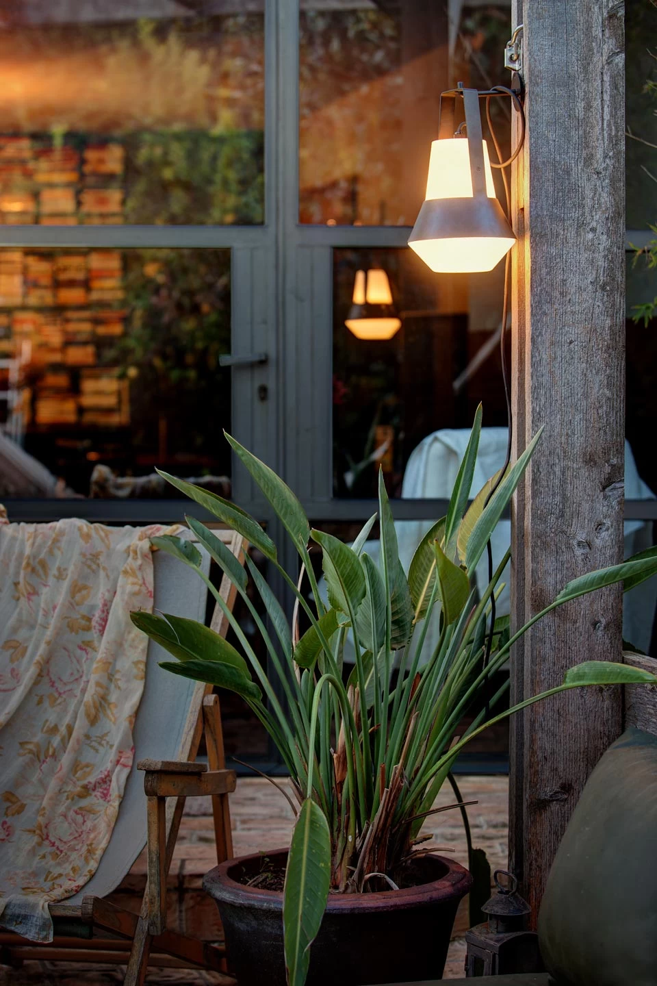 Cat Petite Lampe Baladeuse D'extérieur En Aluminium Noir – Image 4