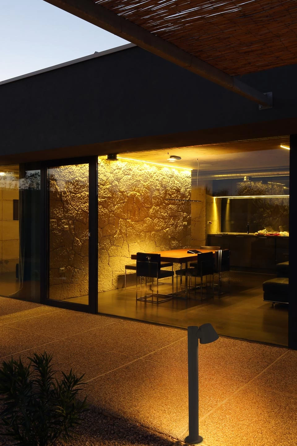 Balise D'extérieur à Petit Réflecteur Conique Gina – Image 2