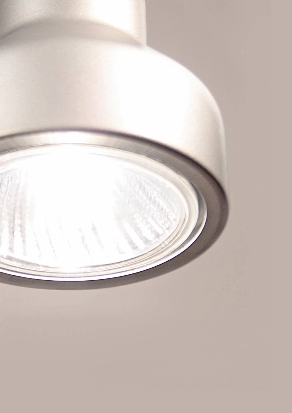 Mute S1 Suspension Blanche En Acier Et Aluminium